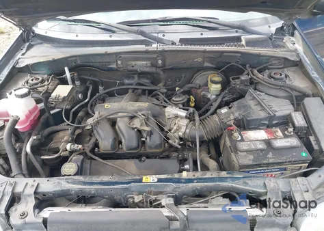 2002 Ford Escape Xlt from USA, damaged, VIN 1FMYU03182KA51938